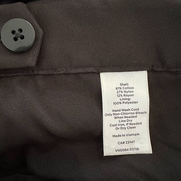 Talbots Size 8p Floral Lace Tailored Scalloped Hem Ankle Pant in Black - Picture 7 of 11